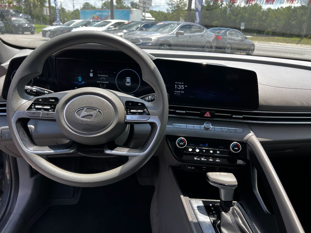 2024 Hyundai Elantra - $19,950