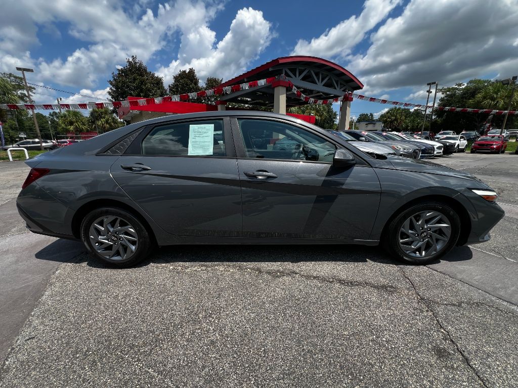 2024 Hyundai Elantra - $19,950