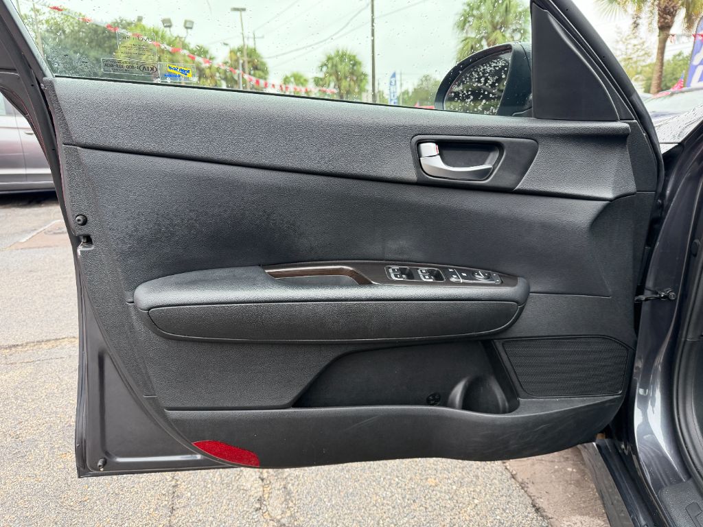 2019 Kia Optima - $10,995