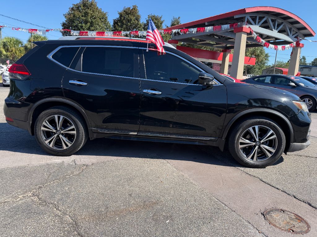 2017 Nissan Rogue - $12,995