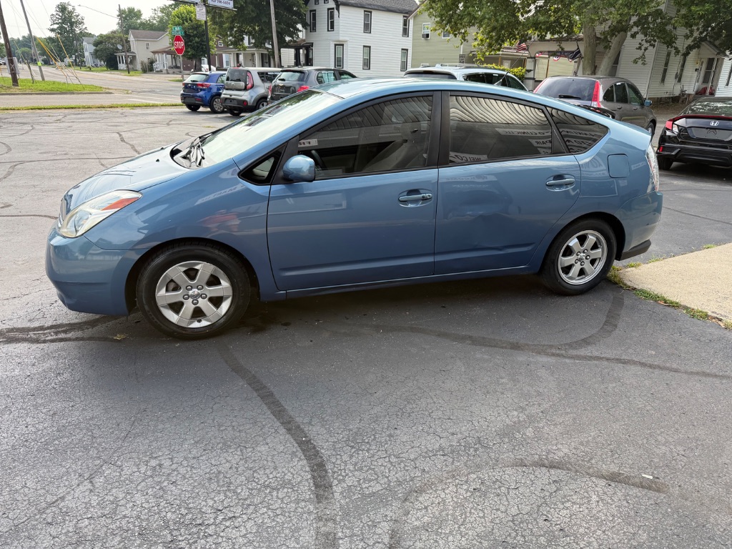 2005 Toyota Prius - $4,495