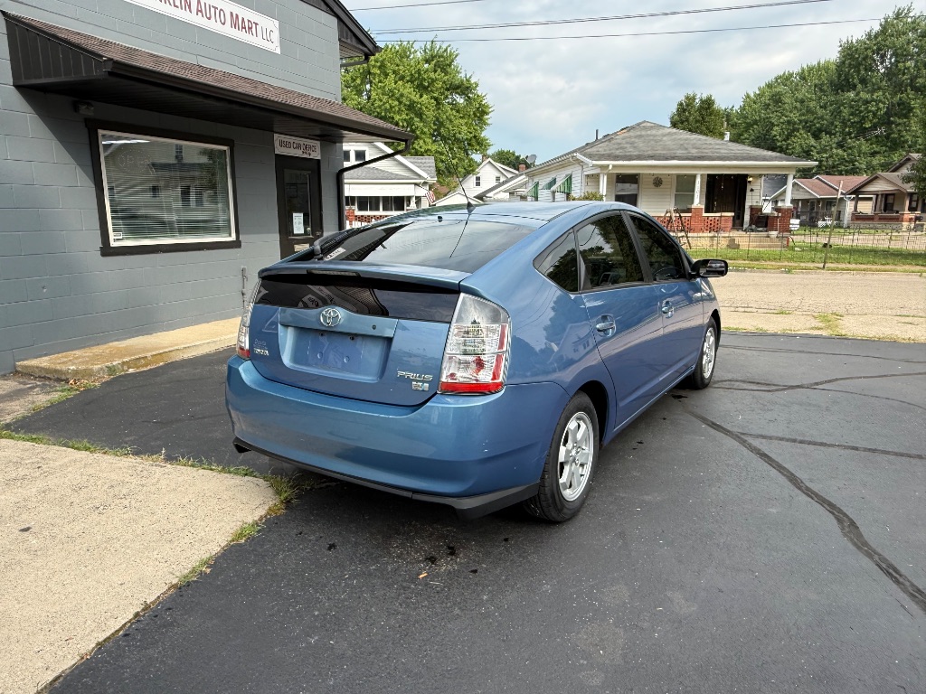 2005 Toyota Prius - $4,495