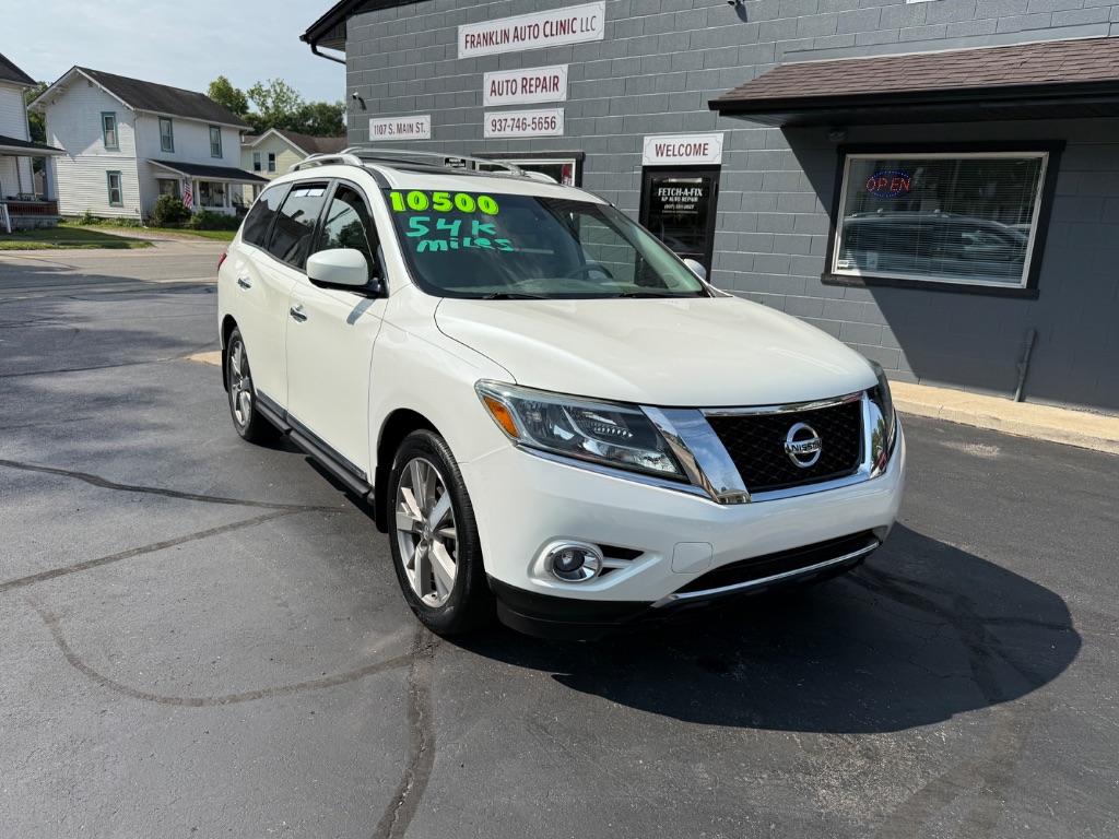 2015 Nissan Pathfinder - $10,500