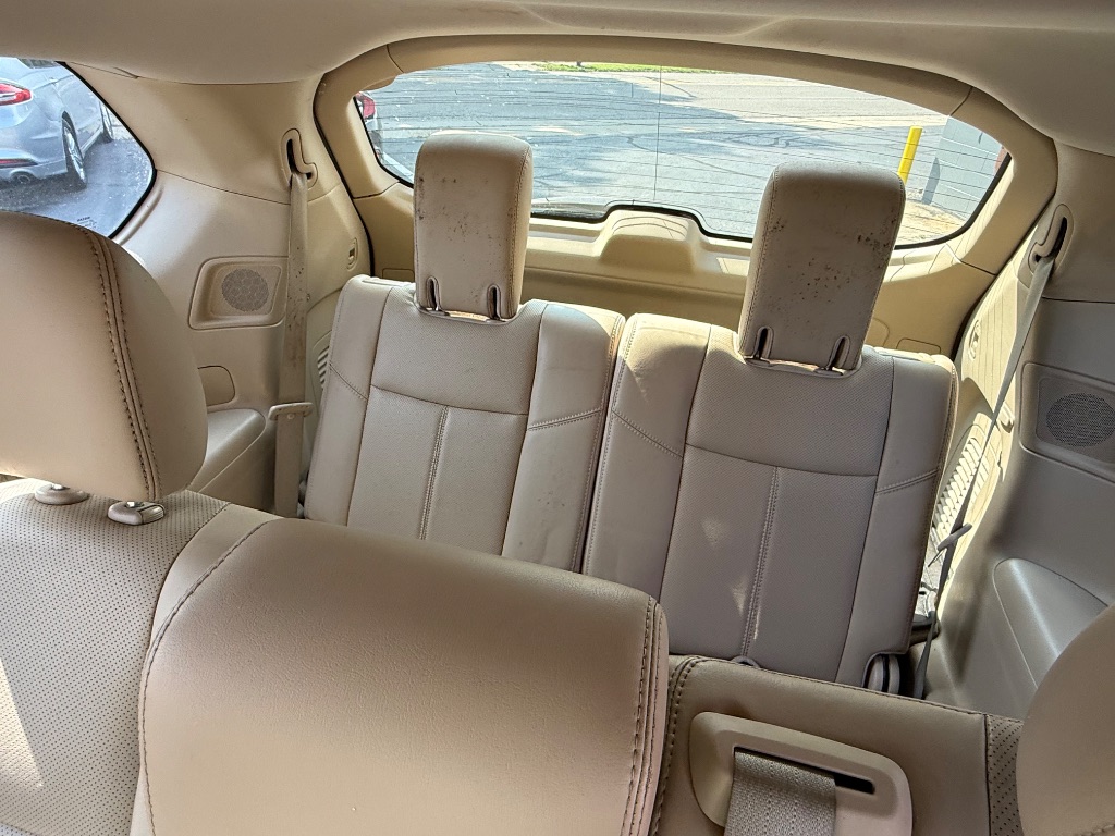 2015 Nissan Pathfinder - $10,500