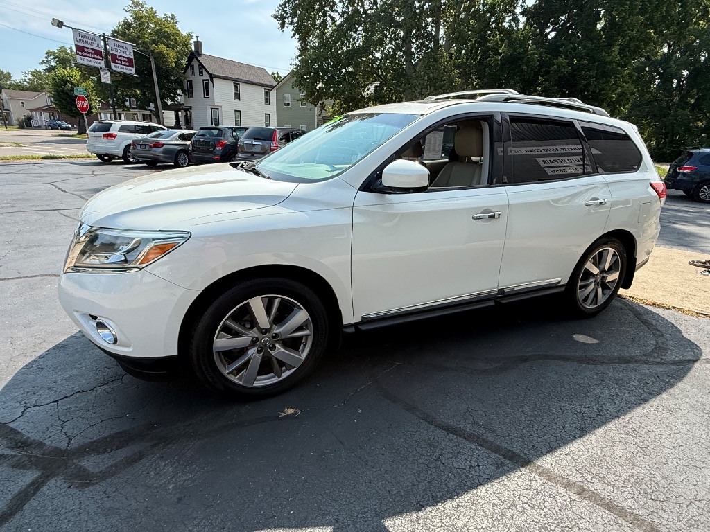 2015 Nissan Pathfinder - $10,500