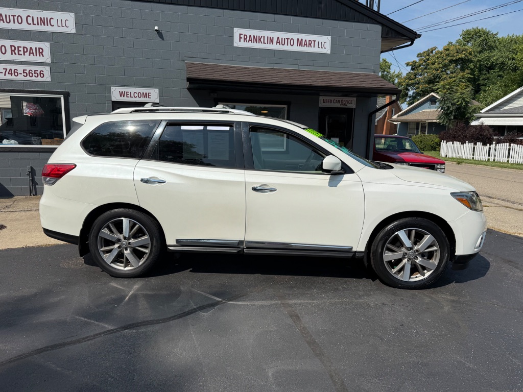 2015 Nissan Pathfinder - $10,500