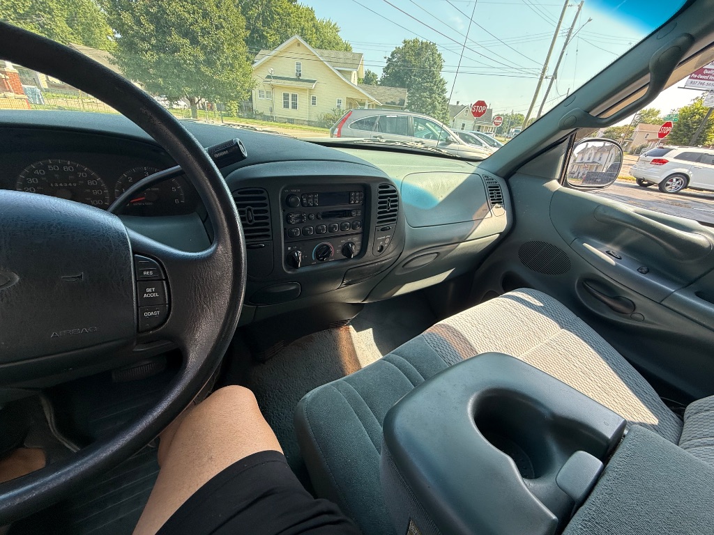 1998 Ford F-150 - $2,995