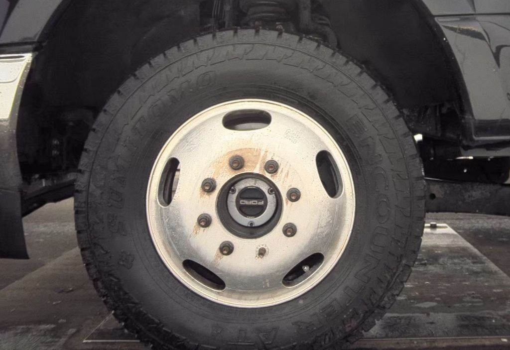 2019 Ford F-350 - $34,995