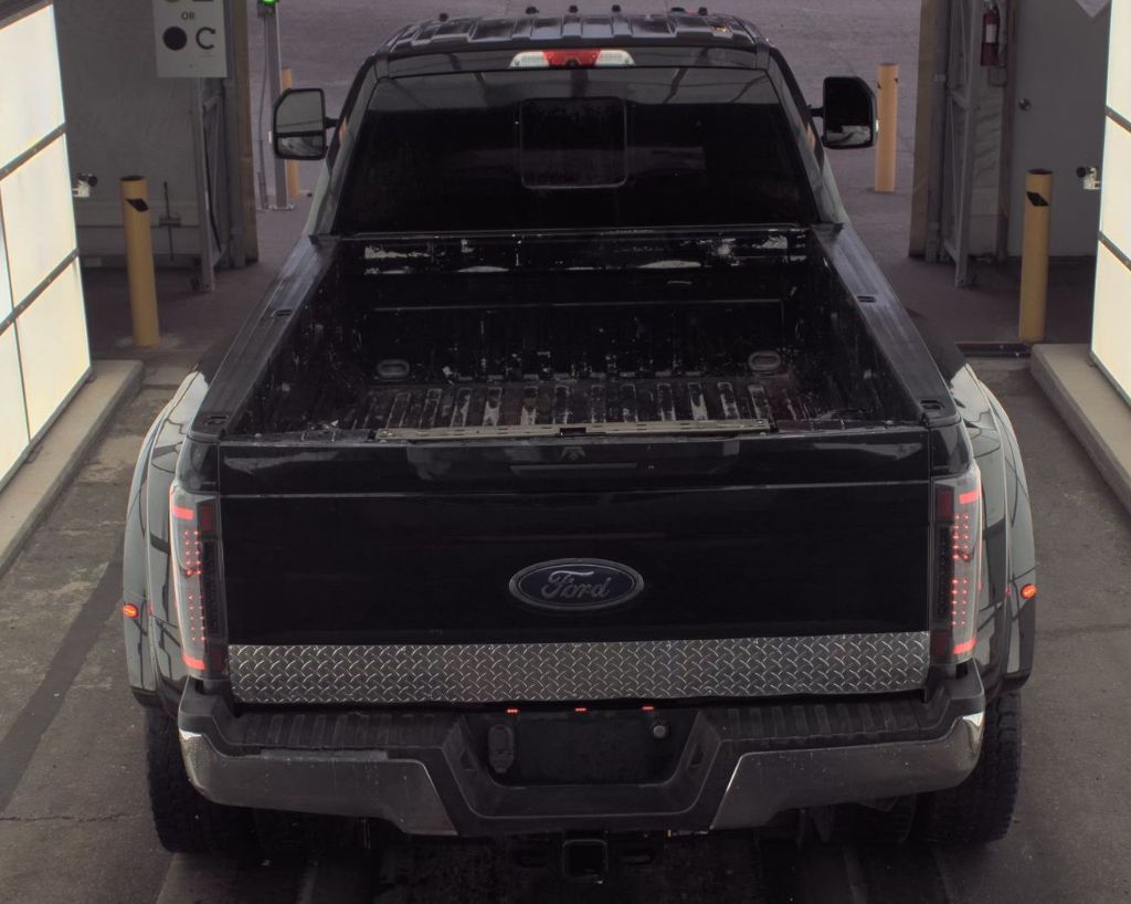 2019 Ford F-350 - $34,995