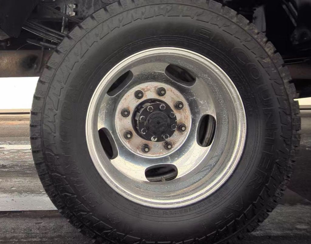 2019 Ford F-350 - $34,995