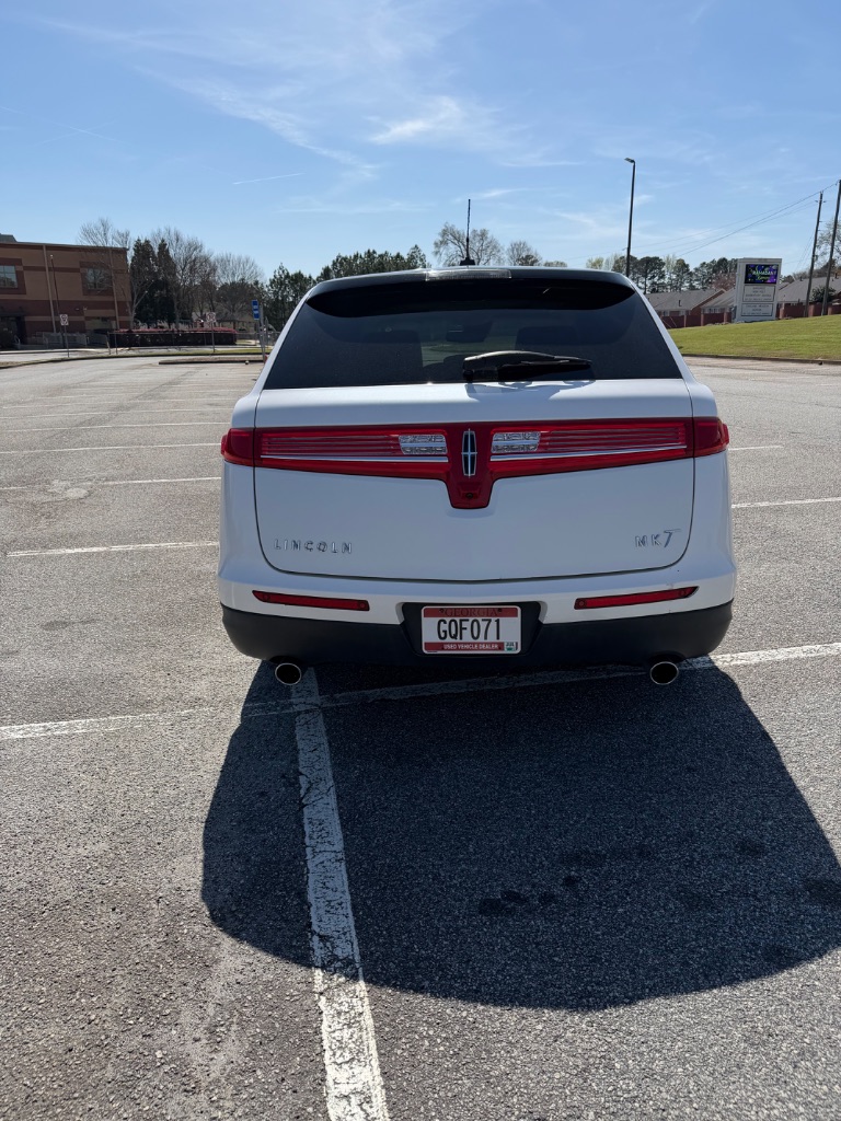 2010 Lincoln MKT - $5,200