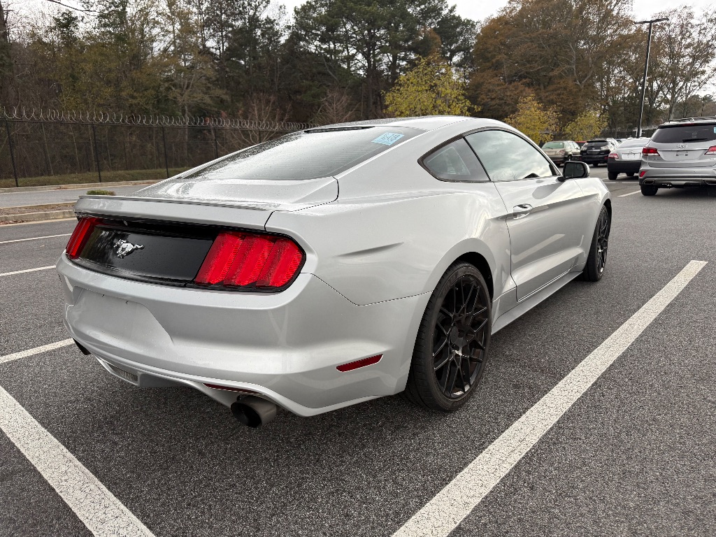 2015 Ford Mustang - $13,500