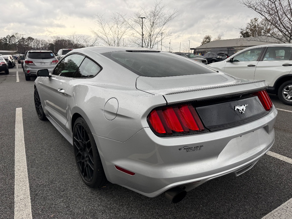 2015 Ford Mustang - $13,500