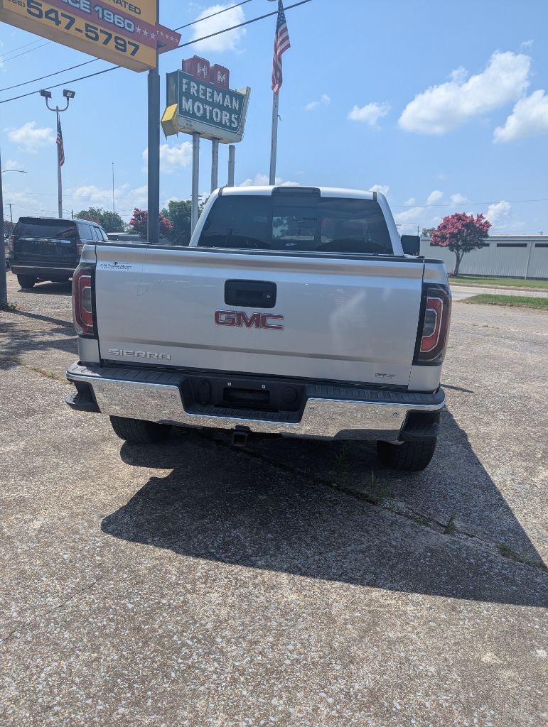 2018 GMC Sierra - $28,995