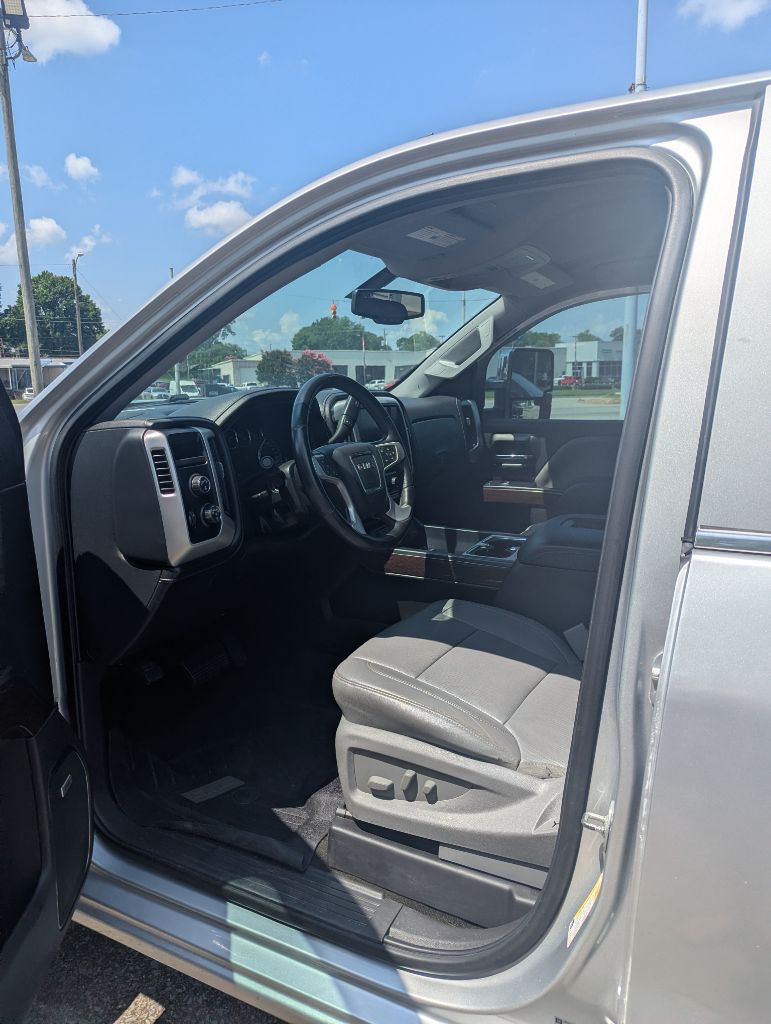 2018 GMC Sierra - $28,995