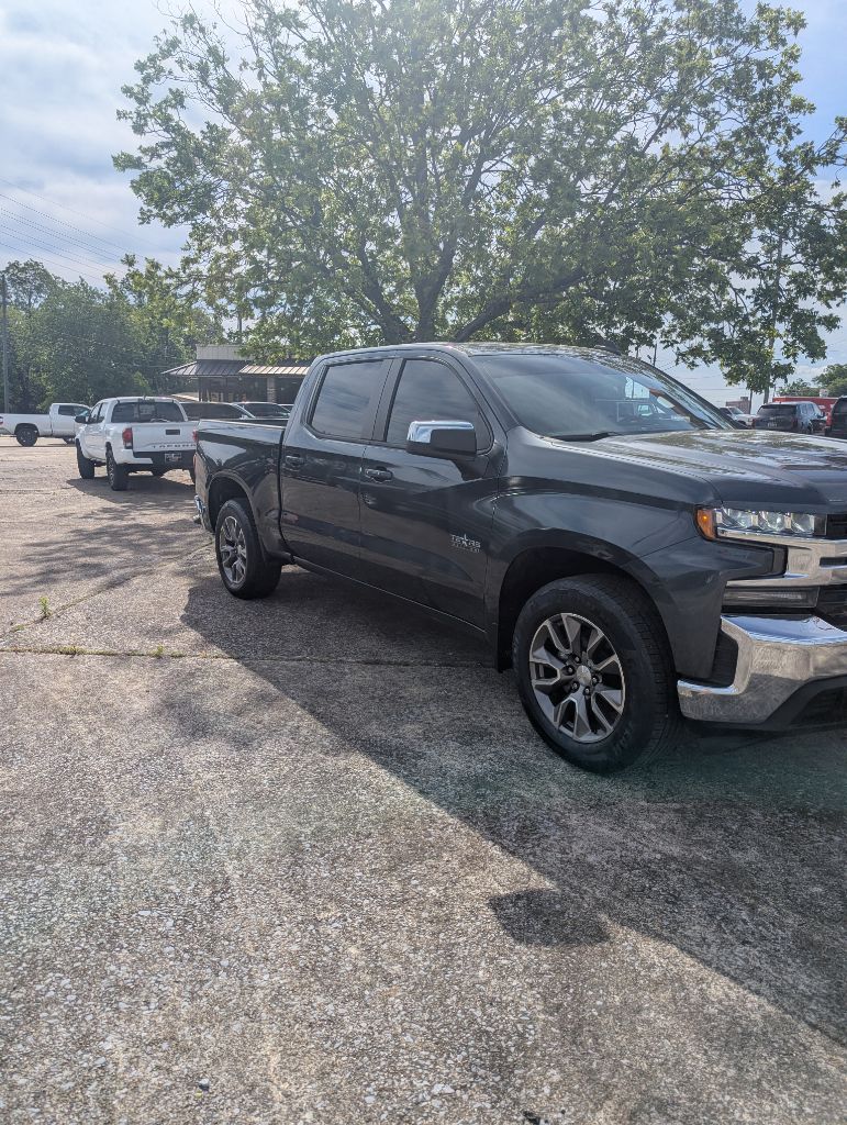 2021 Chevrolet Silverado - $26,995