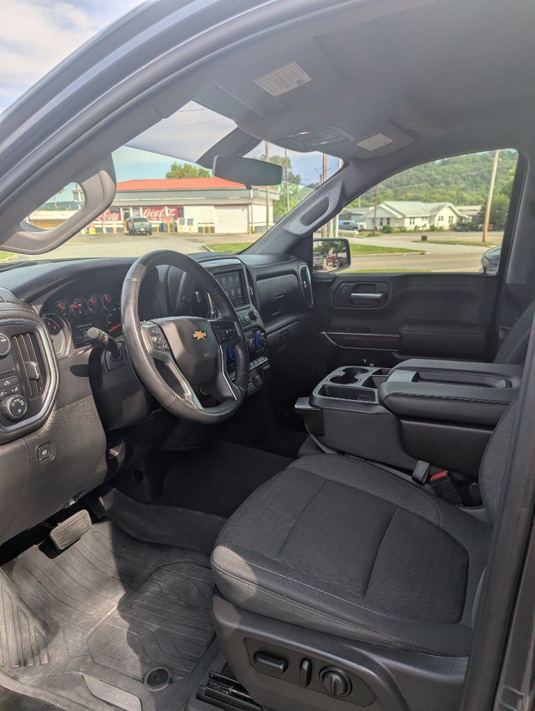 2021 Chevrolet Silverado - $26,995