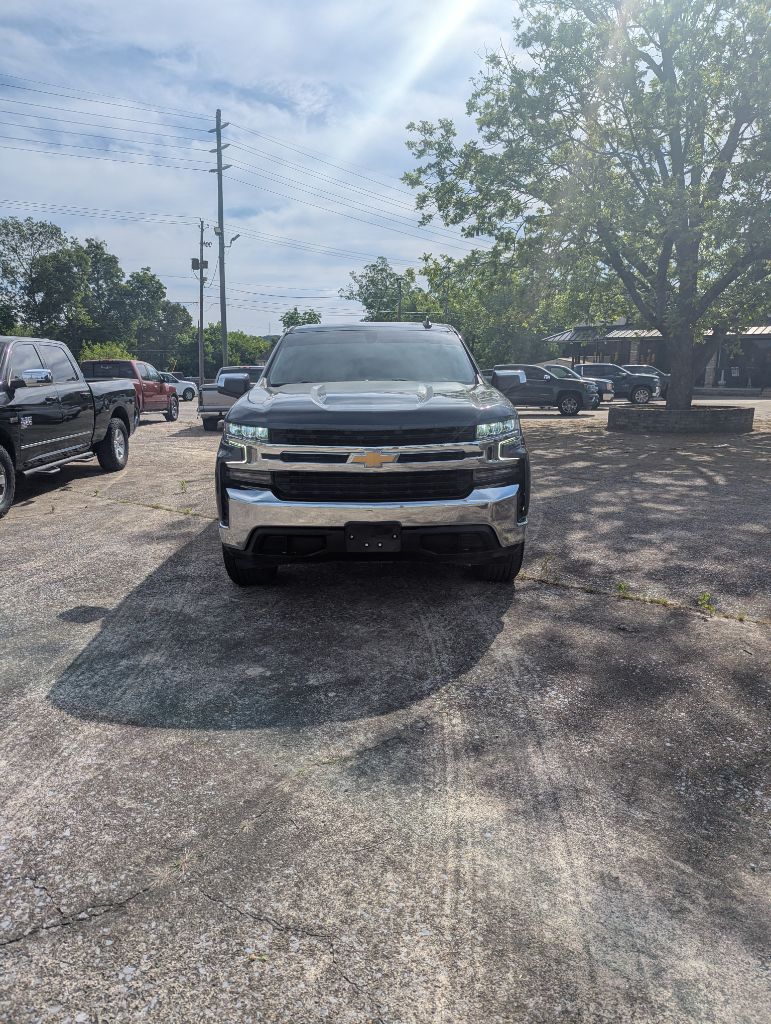 2021 Chevrolet Silverado - $26,995