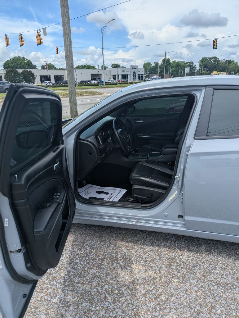 2022 Dodge Charger - $22,995