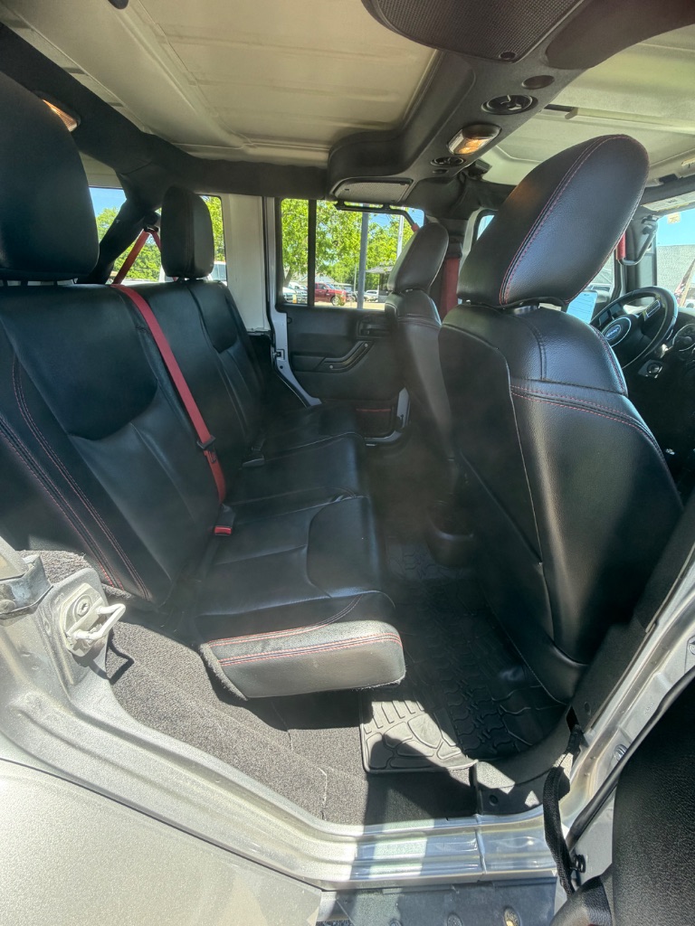 2018 Jeep Wrangler - $26,995