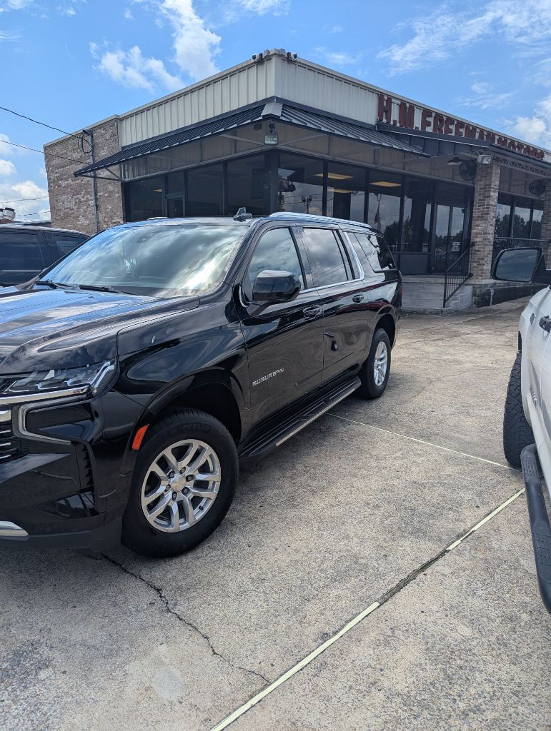 2022 Chevrolet Suburban - $36,995