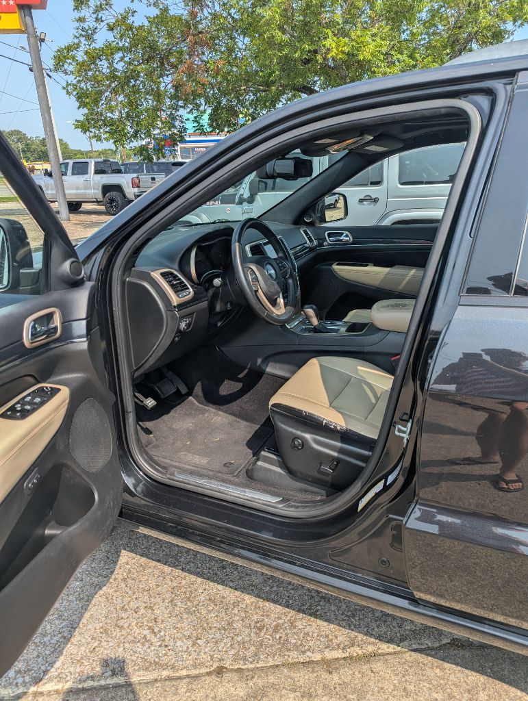 2016 Jeep Cherokee - $11,995