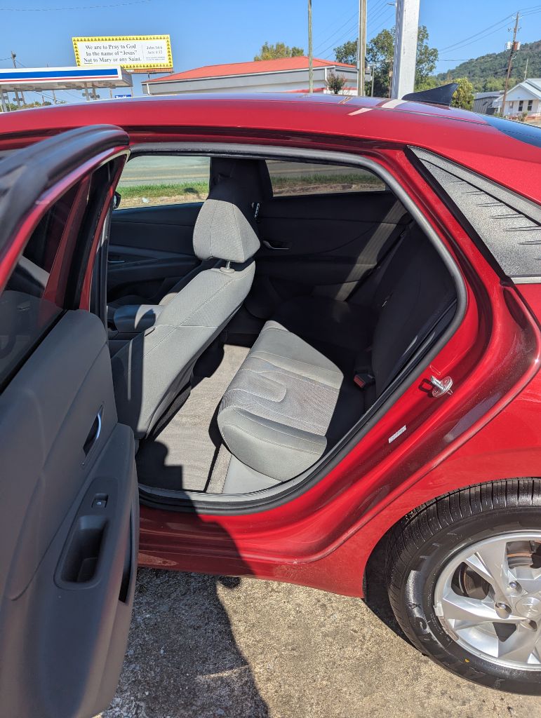 2023 Hyundai Elantra - $16,995