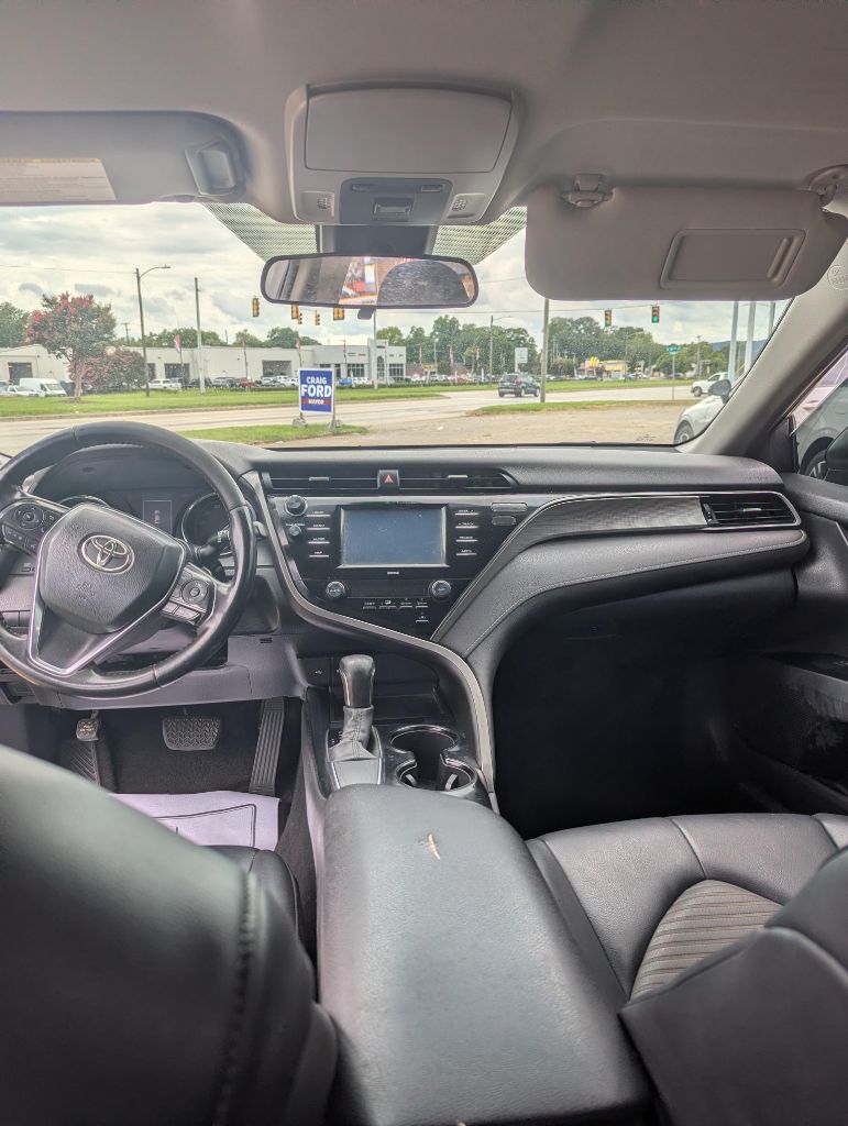 2020 Toyota Camry - $17,995