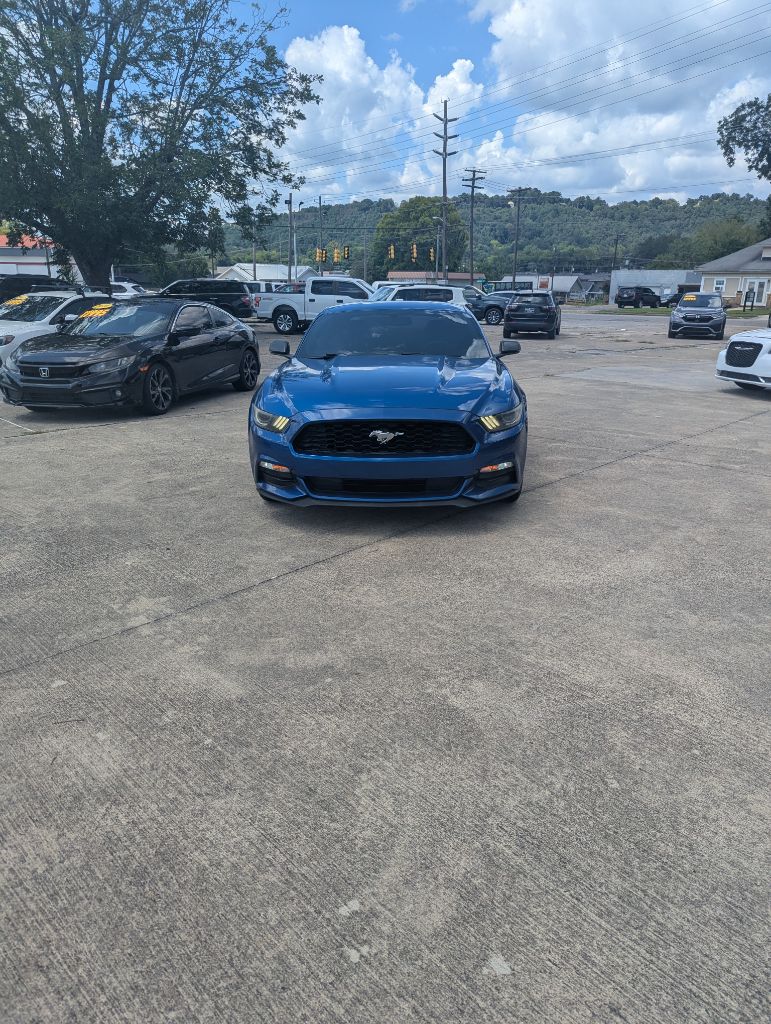 2017 Ford Mustang - $13,995