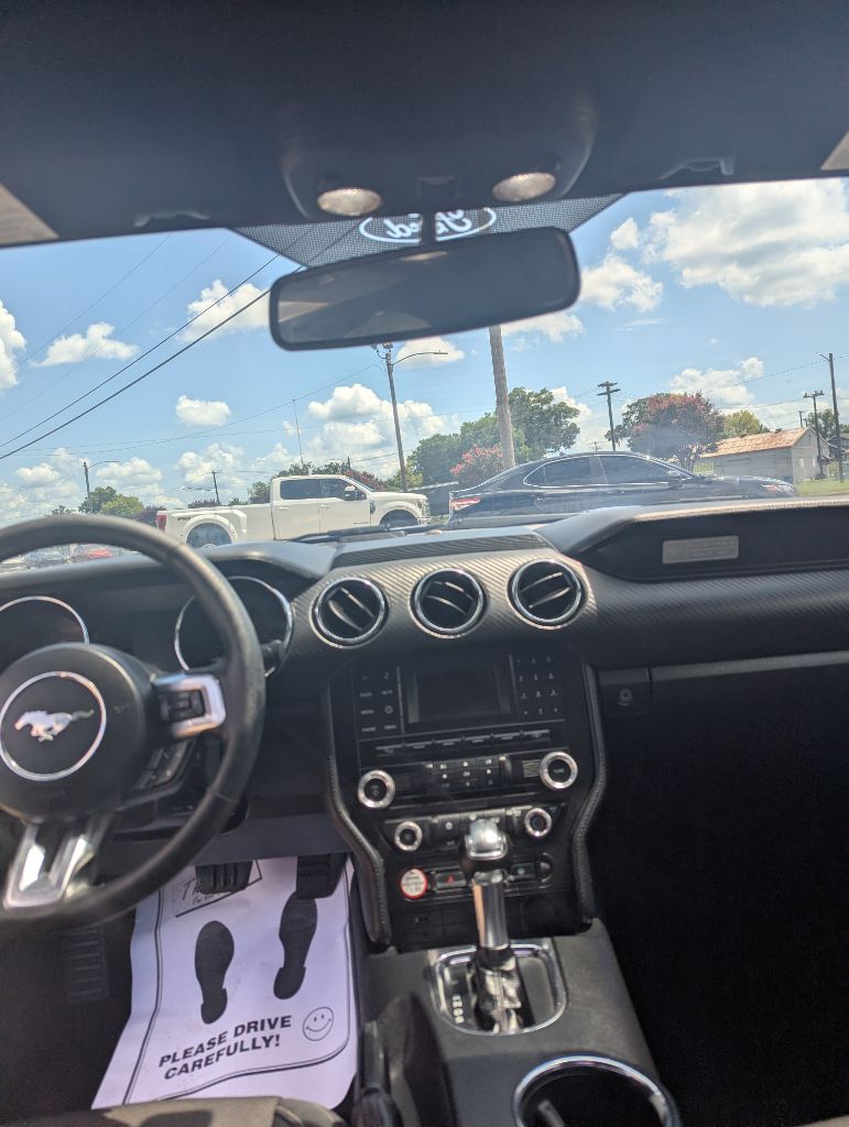 2017 Ford Mustang - $13,995