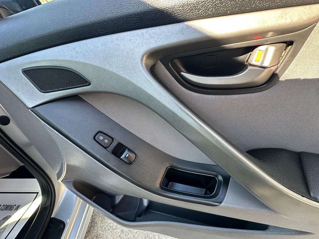 2016 Hyundai Elantra