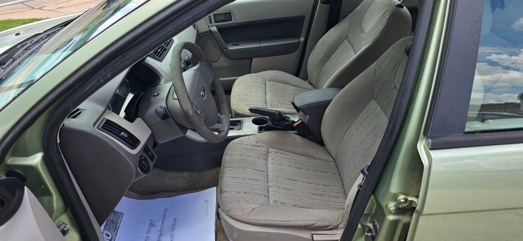 2008 Ford Focus - $3,636
