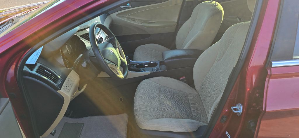 2013 Hyundai Sonata - $4,946