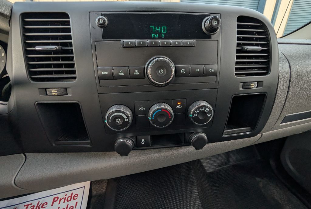 2013 Chevrolet Silverado - $11,900
