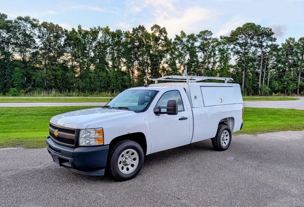 2013 Chevrolet Silverado - $11,900