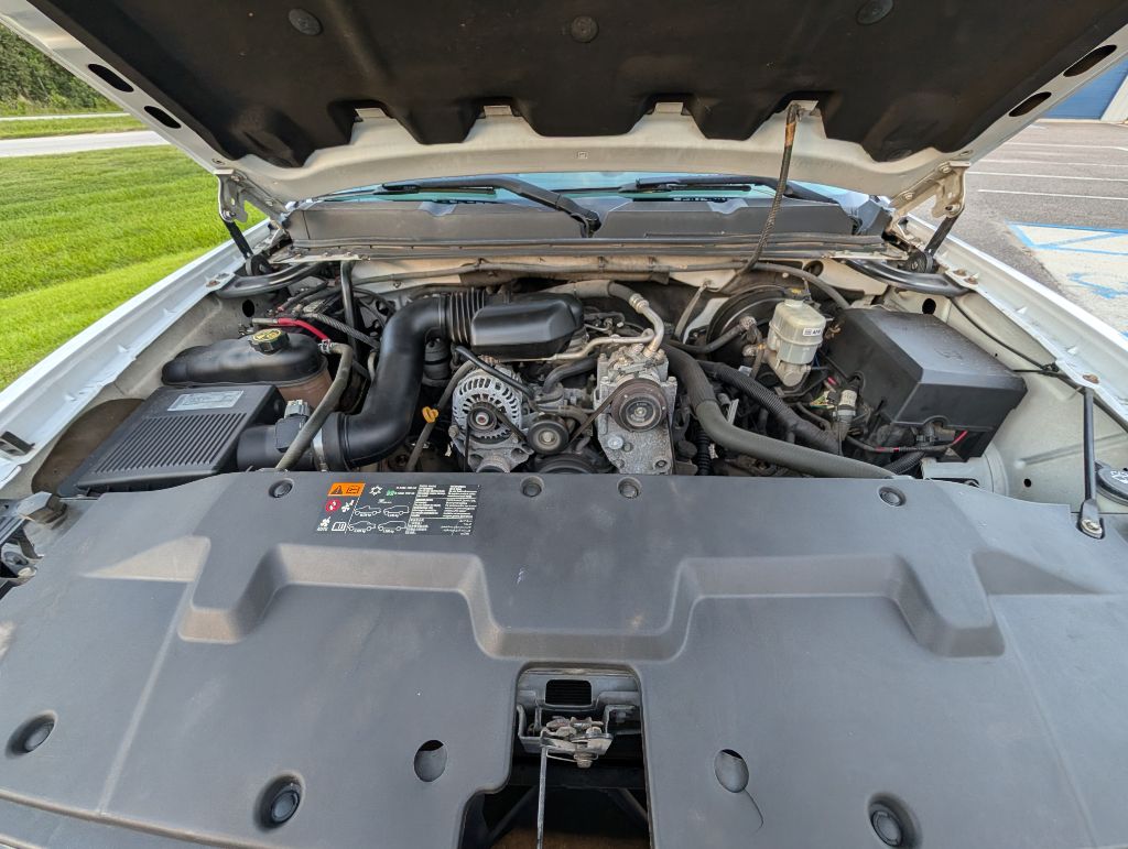 2013 Chevrolet Silverado - $11,900