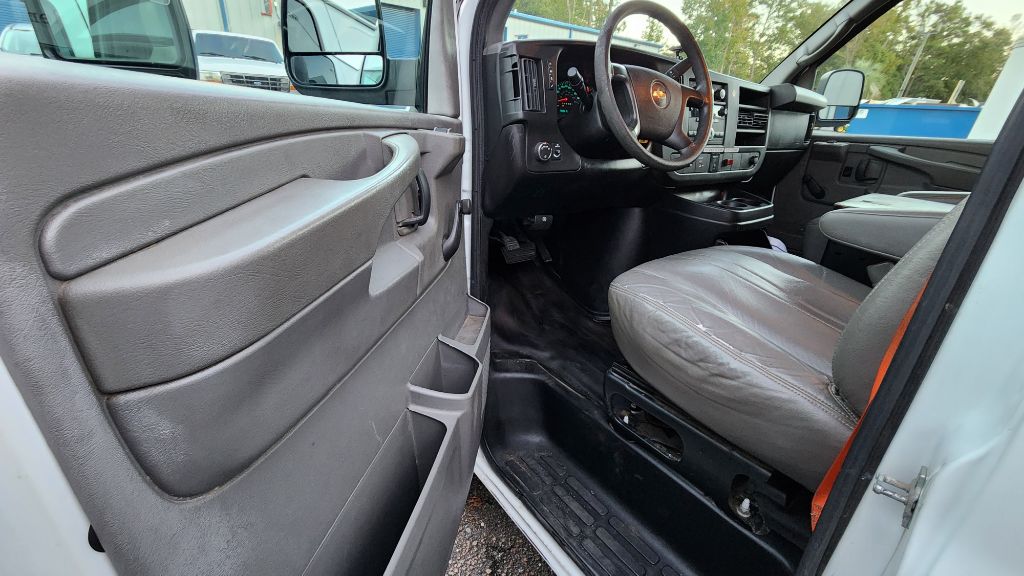 2013 Chevrolet Express - $10,900