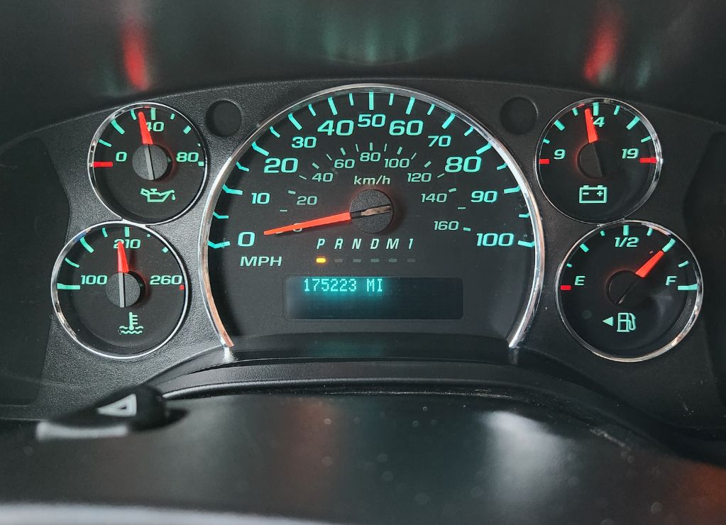 2013 Chevrolet Express - $10,900