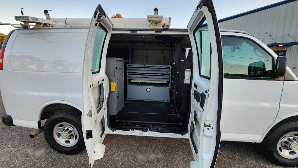2013 Chevrolet Express - $10,900