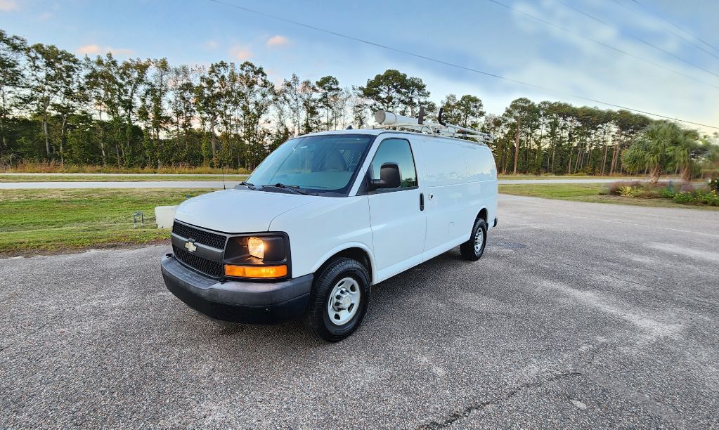 2013 Chevrolet Express - $10,900