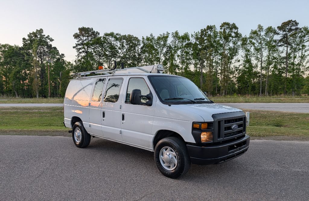 2008 Ford E-350 - $9,500