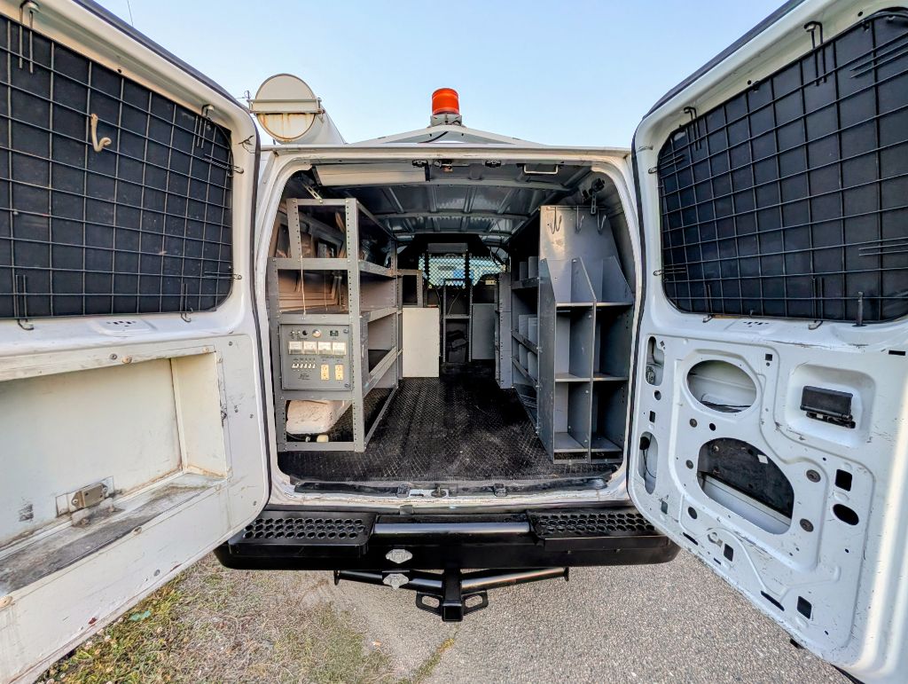 2008 Ford E-350 - $9,500