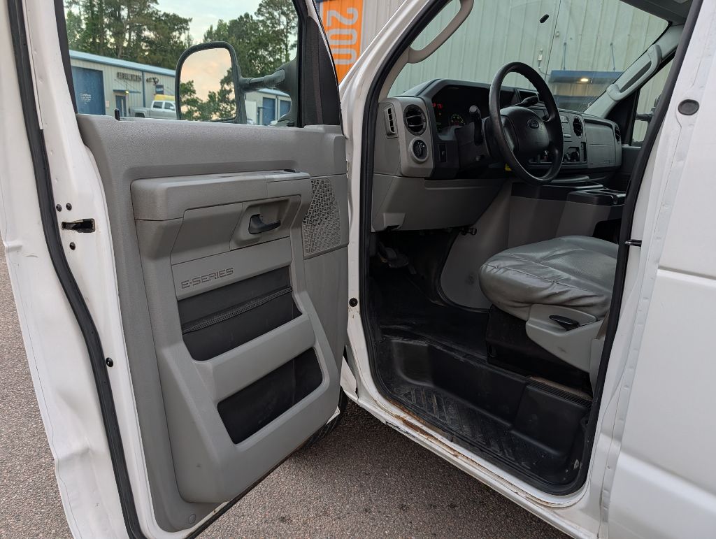 2011 Ford E-350 - $6,900