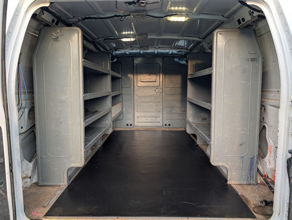 2014 Ford Econoline 250 - $7,900
