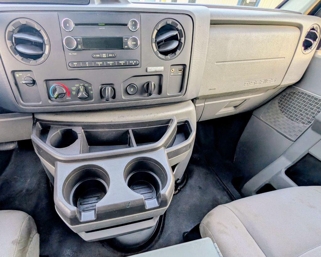 2014 Ford Econoline 250 - $7,900