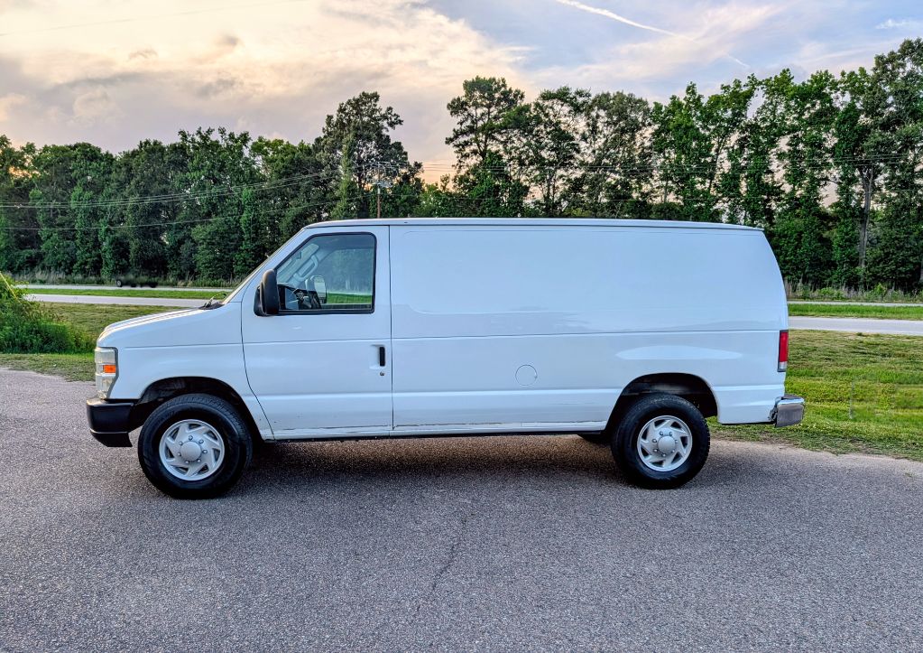 2014 Ford Econoline 250 - $7,900