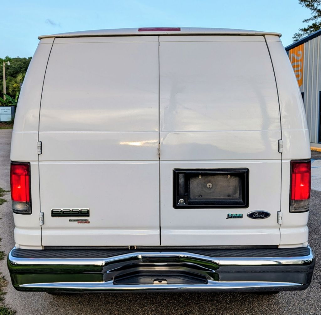 2014 Ford Econoline 250 - $7,900
