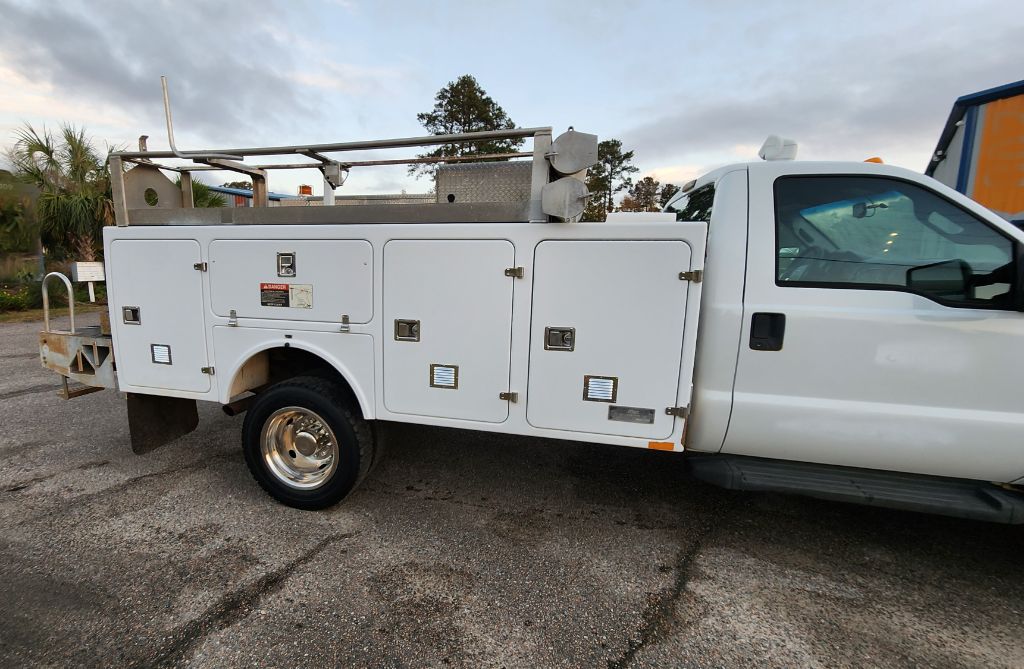 2012 Ford F-450 - $13,900
