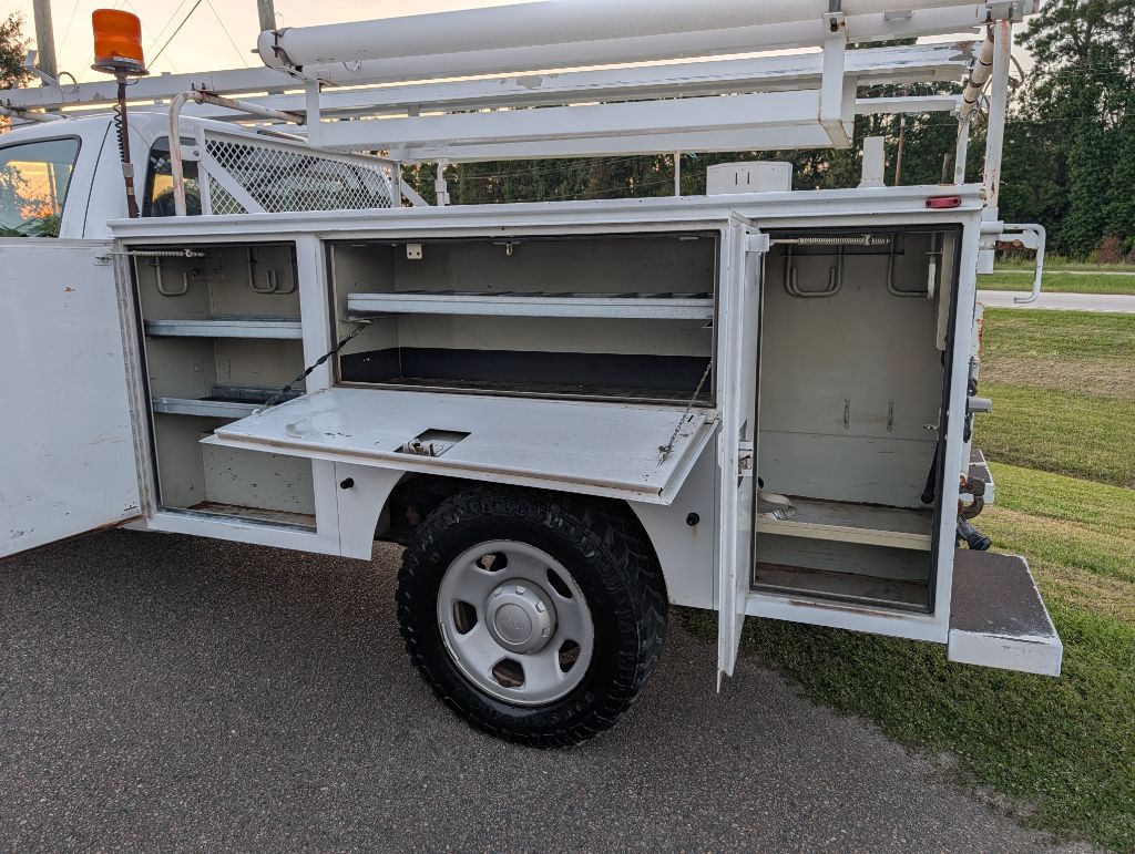 2008 Ford F-350 - $9,900