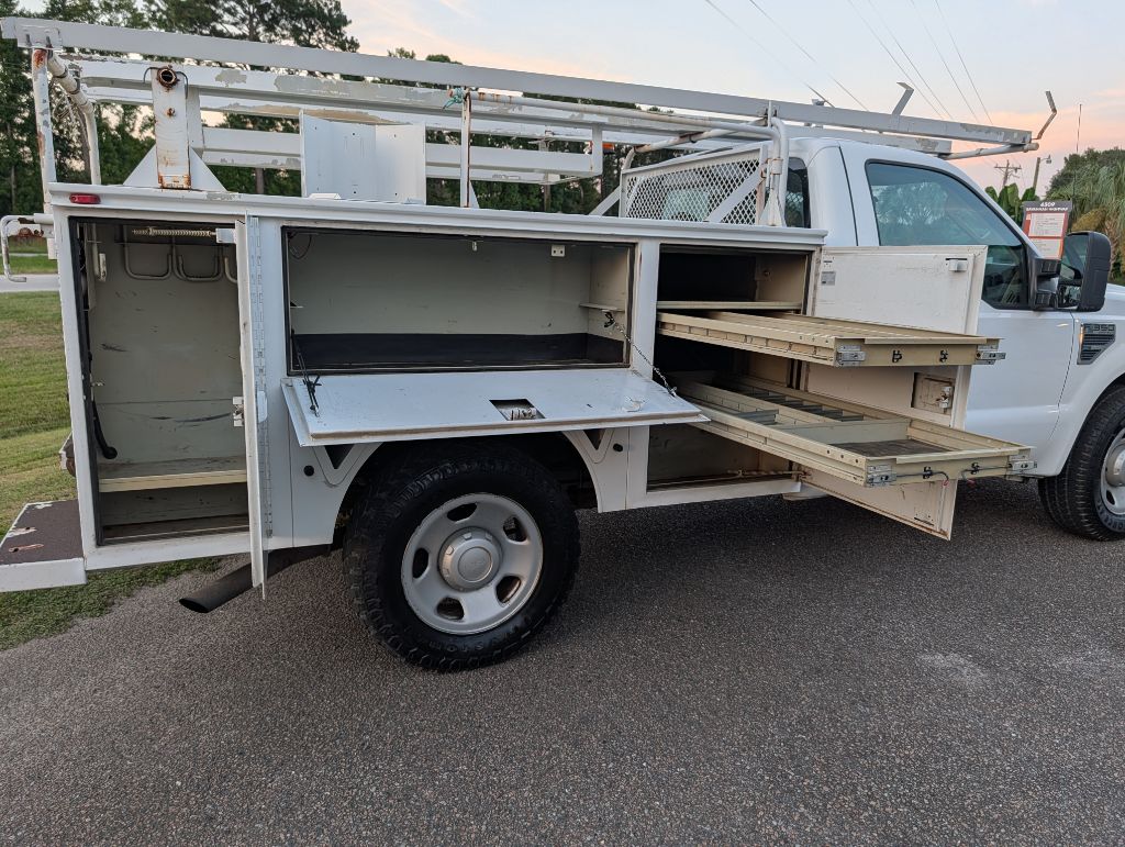 2008 Ford F-350 - $9,900